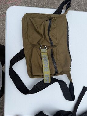 BAGGU Olive Green Canvas Belt Bag with Black Strap.  Discontinued color.